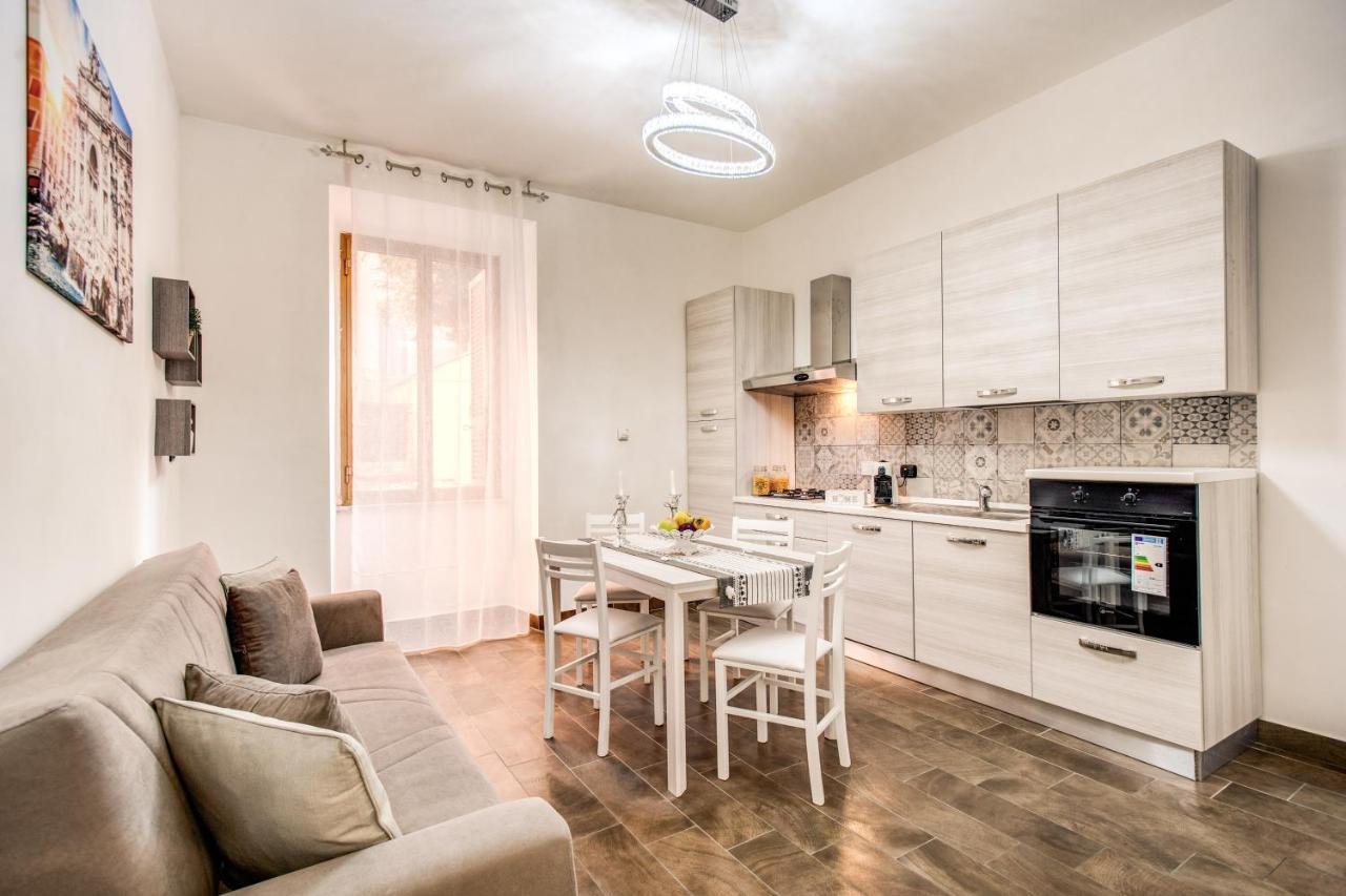Laura Luxury Apartment In The Center Roma Exterior foto